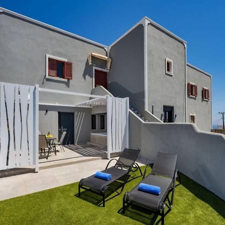 Christianna & George Luxury Hot Tub Apartment Fira  Bagian luar foto
